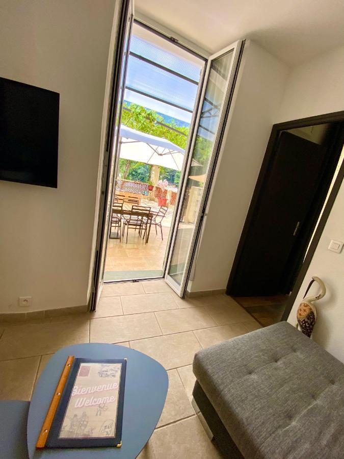 Appartement Terrasse Vue Lac Breil-sur-Roya Dış mekan fotoğraf